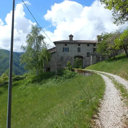 La Casa Nei Boschi 팜스테이 Colderu