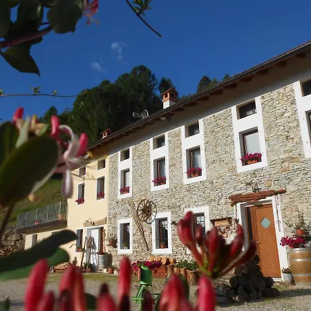 La Casa Nei Boschi 팜스테이 Colderu