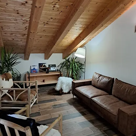 La Casa Nei Boschi 팜스테이 Colderu