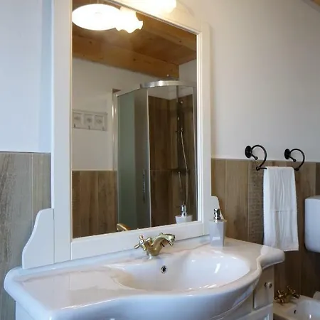 La Casa Nei Boschi Vakantieboerderij *