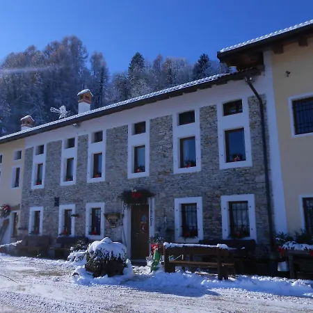 Κατάλυμα σε φάρμα La Casa Nei Boschi Colderu